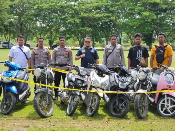 Tampak sejumlah barang bukti yang diamankan di Mapolres Keerom. (Polres Keerom)