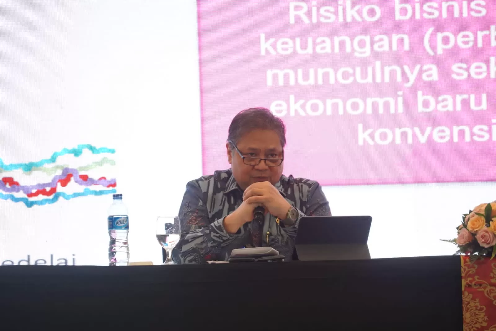 Menko Perekonomian, Airlangga Hartarto