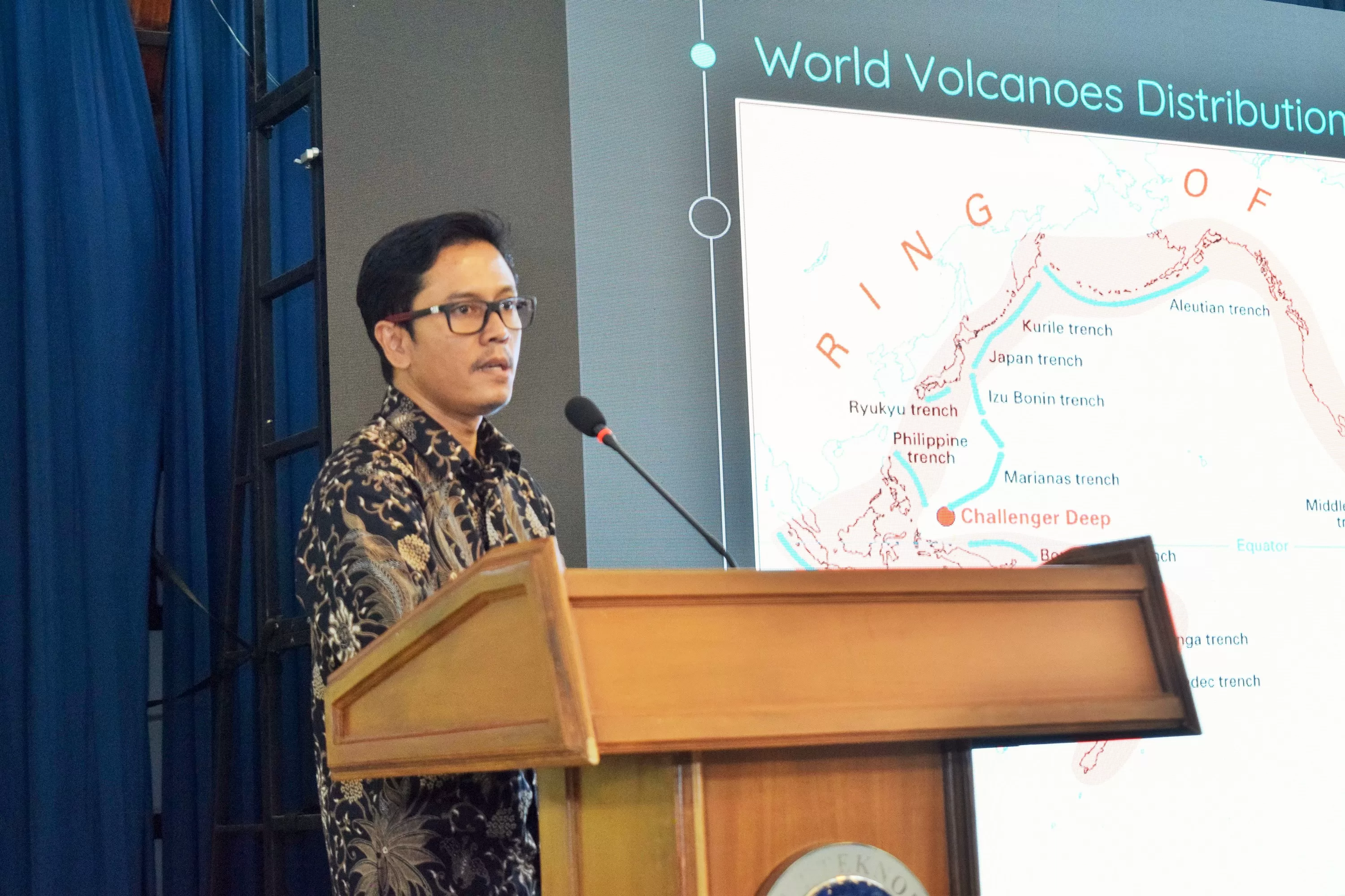 Ahli Vulkanologi ITB Dr Mirzam Abdurrachman. Foto: ITB 