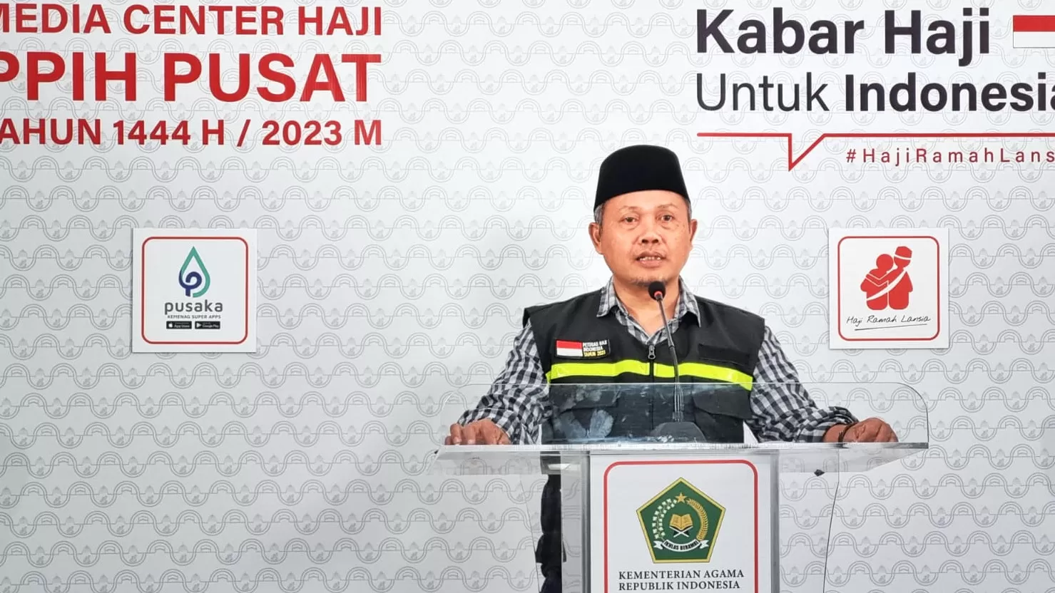 Koordinator MCH PPIH Pusat Dodo Murtado mengatakan, untuk memudahkan proses layanan jemaah haji lanjut lansia, sejumlah embarkasi/debarkasi menyediakan layanan khusus.  foto: ist