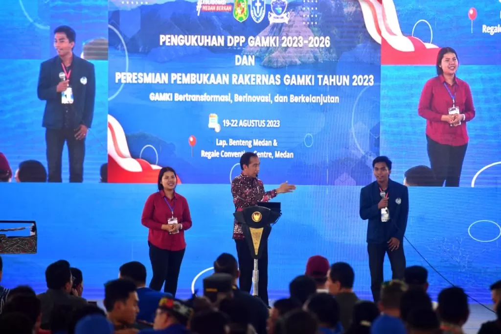 Presiden Jokowi saat menghadiri Pengukuhan Kepengurusan DPP dan Peresmian Pembukaan Rakernas GAMKI Tahun 2023, di Lapangan Banteng, Medan, Sumut, Sabtu (19/8/2023). foto: ist