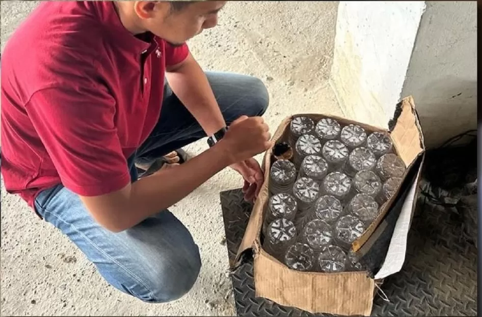 Bea Cukai Banda Aceh Sita 25 Botol Miras Ilegal