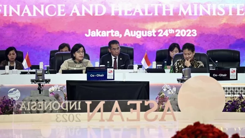 Menkeu Sri Mulyani Indrawati pada forum  ASEAN Finance and Health Ministers Meeting (AFHMM) di Jakarta, Kamis (24/8/2023). foto: ist
