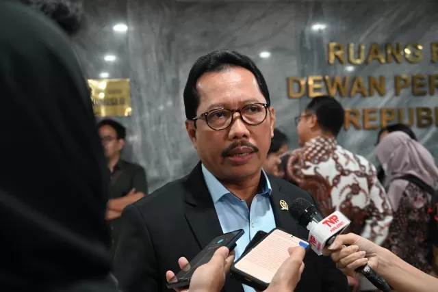 Anggota Komisi II DPR RI Aminurokhman menegaskan hingga saat ini Komisi II belum menerima penjelasan secara resmi dari KPU terkait wacana memajukan pendaftaran Capres dan Cawapres. foto: ist