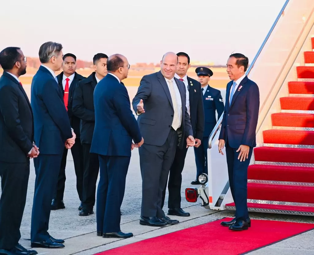 Presiden Jokowi beserta rombongan mendarat di Pangkalan Militer Andrews, Washington DC, Amerika Serikat, Minggu (12/11/2023) waktu setempat.  foto: ist