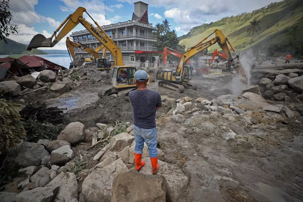 Lokasi banjir bandang Kabupaten Humbang Hasundutan (Humbahas), Sumatera Utara (Sumut) ditutup hari ini, Kamis (14/12/2023). Foto: BNPB