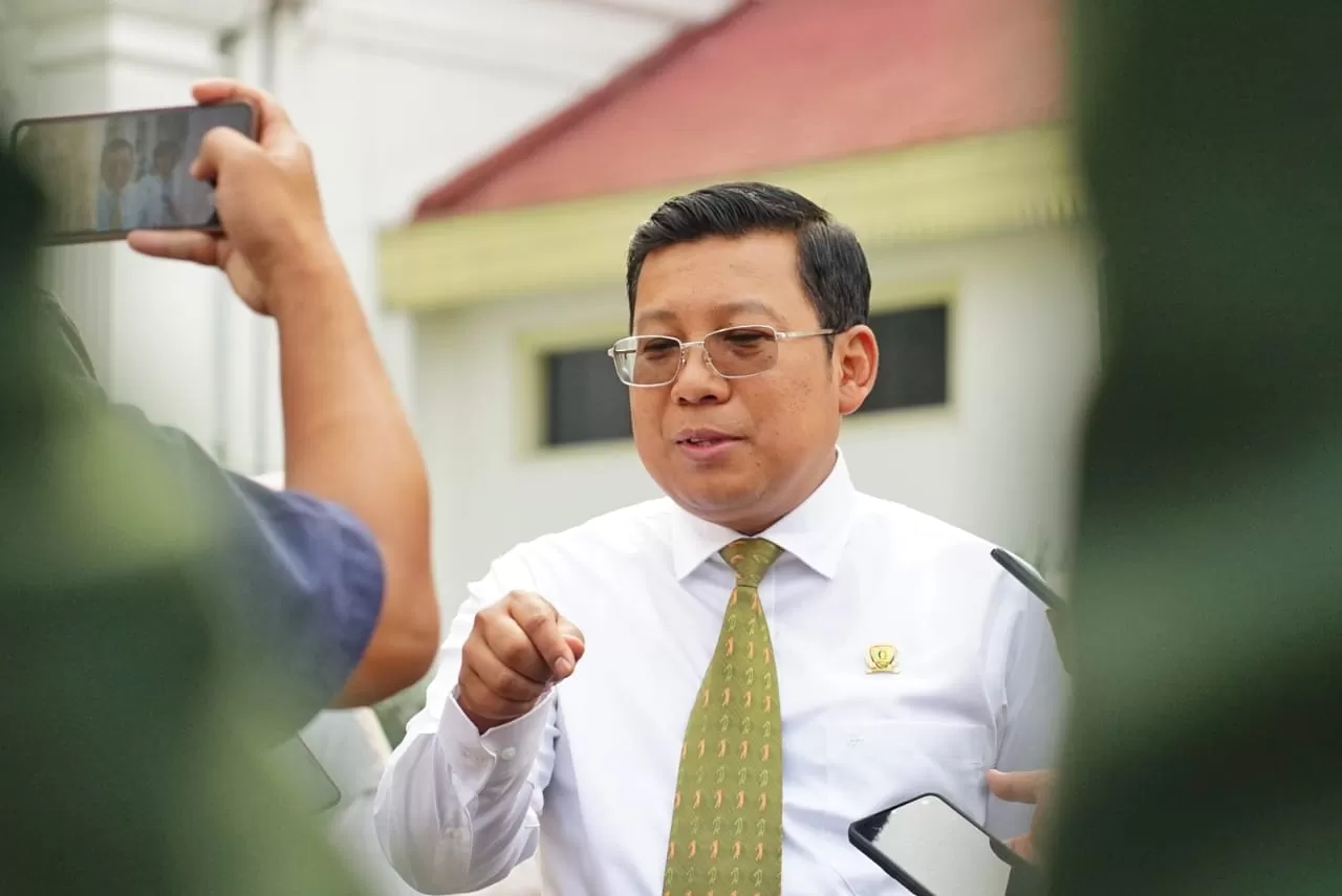 Kepala Bapanas Arief Prasetyo mengatakan, bantuan pangan beras yang digelontorkan pemerintah kepada masyarakat berpendapatan rendah mampu menekan harga beras di pasaran. foto: ist