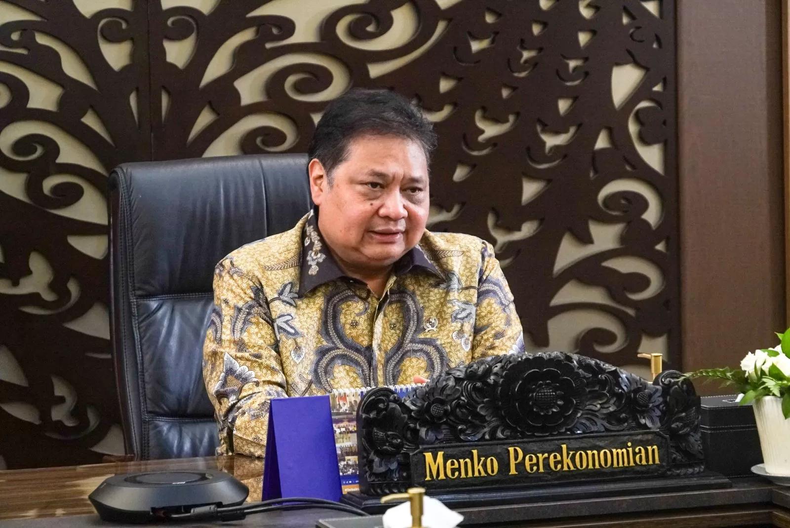 Menko Bidang Perekonomian, Airlangga Hartarto, mengatakan berbagai lembaga keuangan seperti IMF memprediksi pertumbuhan ekonomi Indonesia sampai tahun 2025 di angka 5 persen.