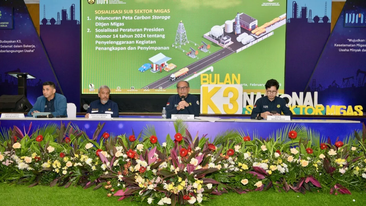 Dirjen Migas Kementerian ESDM Tutuka Ariadji pada acara puncak Bulan K3 Nasional Subsektor Migas di Kantor LEMIGAS Jakarta, Selasa (20/2/2024). foto: ist