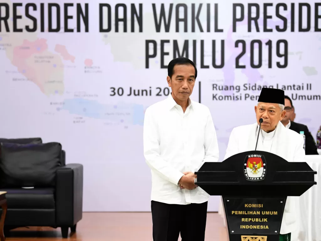 Presiden terpilih Joko Widodo dan Wakil Presiden terpilih Ma'ruf Amien/ANTARA FOTO/Puspa Perwitasari