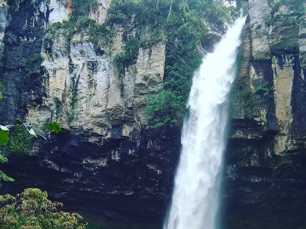 Air Terjun  Putri Malu/Instagram/kelampung_geh