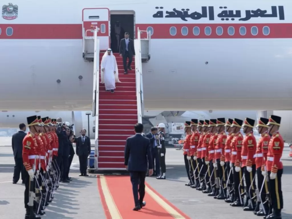 Presiden Jokowi Sambut Kedatangan Putra Mahkota Abu Dhabi di Soekarno-Hatta Rabu, (24/7/2019)/setpres.setneg.go.id