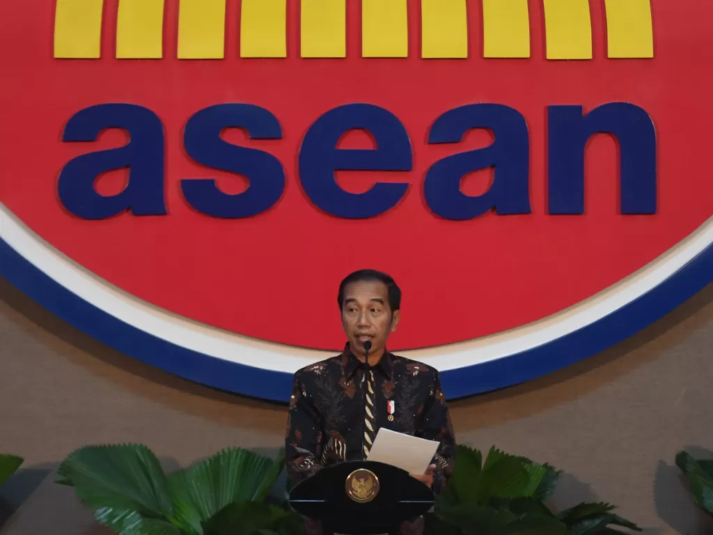 Presiden Joko Widodo berpidato saat peresmian gedung baru Sekretariat ASEAN di Jakarta, Kamis (8/8/2019). (ANTARA FOTO/Akbar Nugroho Gumay)