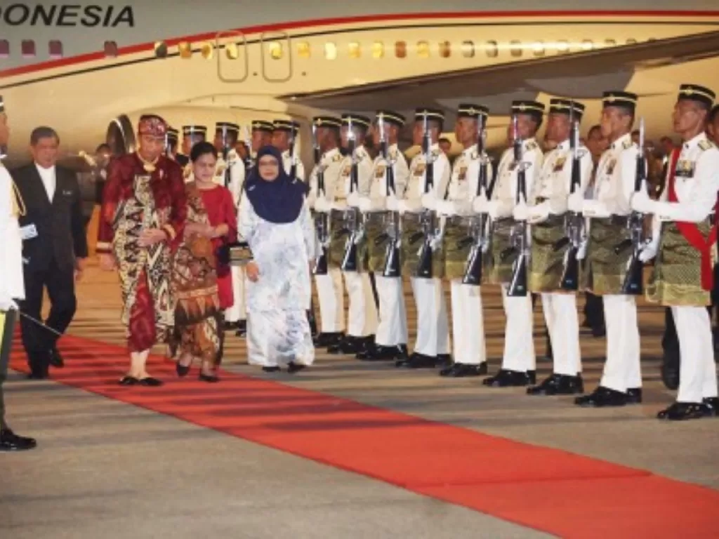 Presiden Joko Widodo dan Ibu Negara Iriana/ANTARA FOTO/Agus Setiawan/ama