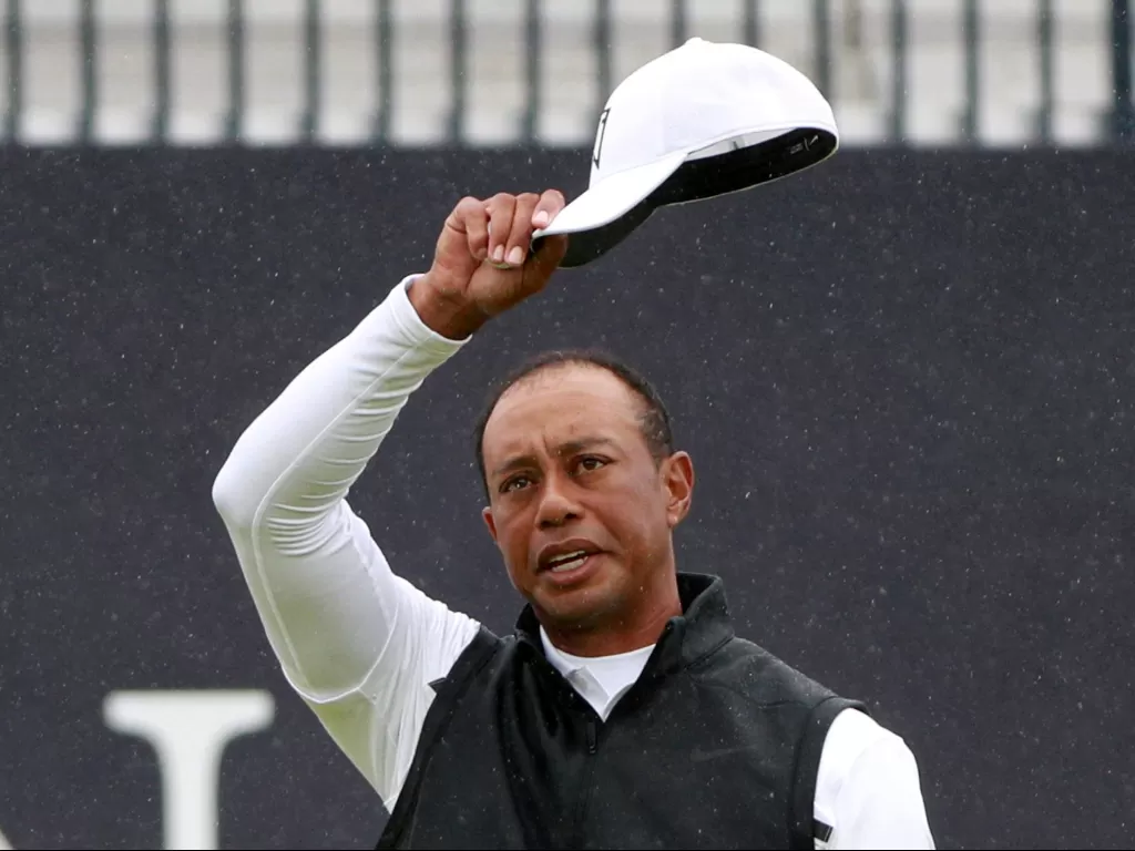 Tiger Woods kembali dilanda cedera otot pada turnamen The Northern Trust/REUTERS/Ian Walton