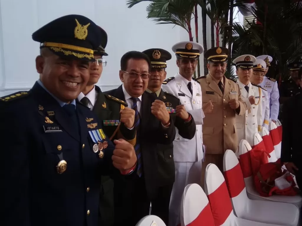 Perwira Siswa asing saat mengikuti upacara di Istana Merdeka. (Pusdiklat Bahasa, Badiklat Kemenhan)