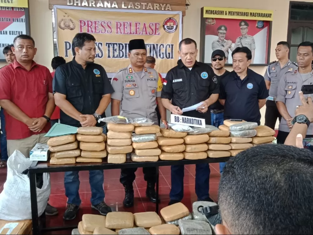 Barang bukti ganja yang berhasil diamankan petugas gabung. (Humas BNNP Sumatera Utara)