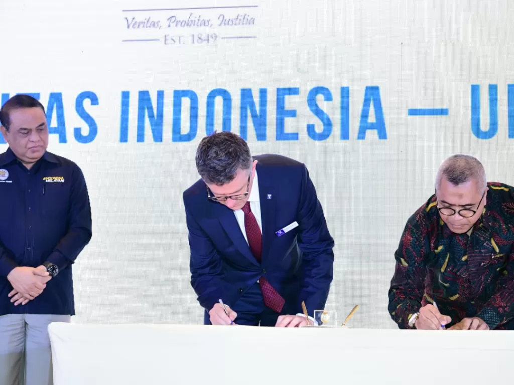 Menteri PANRB Syafruddin menyaksikan penandanganan Launching Program Double Degree, di Jakarta, Rabu (21/8/2019)/Humas Kementerian PANRB