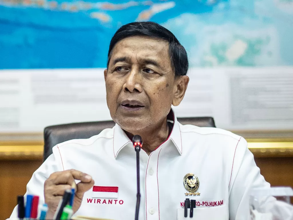 Menkopolhukam Wiranto menjelaskan kondisi terkini Papua, Jayapura (Antara/Aprillio Akbar).