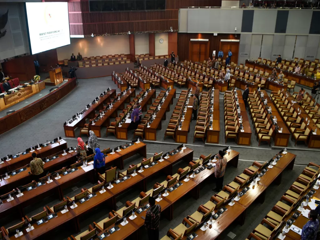 Suasana Rapat Paripurna RUU tentang Perubahan Atas UU Komisi Pemberantasan Tindak Pidang Korupsi (KPK). (Antara/Puspa Perwitasari).