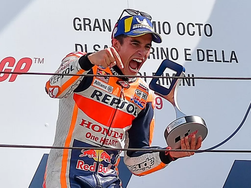 Juara di GP San Marino, Marc Marquez makin memperlebar jaraknya dengan seteru terdekatnya, Andrea Dovizioso di klasemen. (Reuters/Rafael Marrodan)
