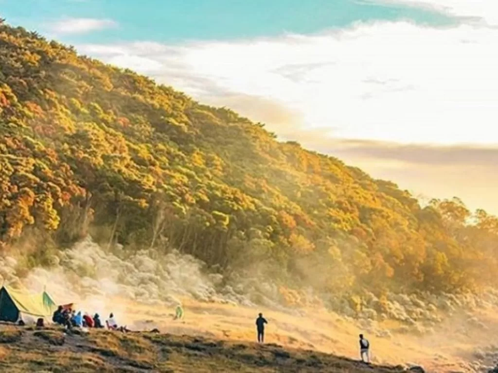 Alun-Alun Surya Kencana, Taman Nasional Gunung Gede Pangrango. (Instagram/@sukabumi_)