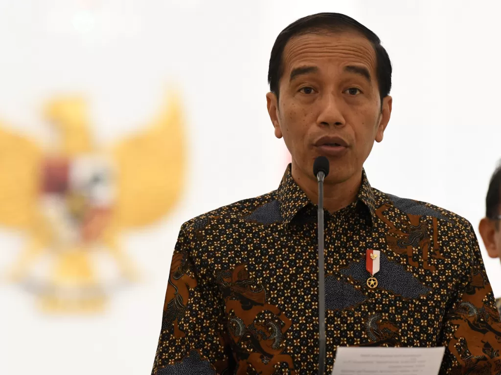 Presiden Joko Widodo memberikan keterangan pers di Istana Bogor, Jumat (20/9). (Antara/Puspa Perwitasari)