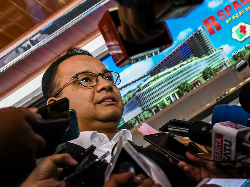Gubernur DKI Jakarta Anies Baswedan memprediksi bakal merugi tiga tahun selama menggelar Formula E (Antara/Galih Pradipta).