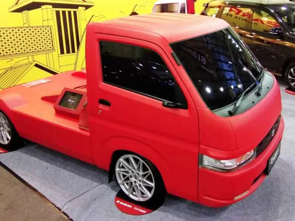 Suzuki New Carry Fluzh Concept dipamerkan di ajang Indonesia Modification Expo (IMX) 2019 ini bisa jadi acuan bagi milenial untuk mengenang modifikasi di era ayahnya. (Dok Suzuki)