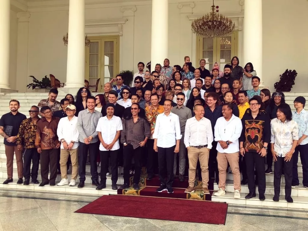 Sejumlah musisi saat menemui Presdien Jokowi di Istana Bogor, Senin (30/9) (Facebook Kin The Fly)