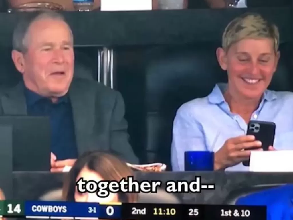 George W Bush (kiri) dan Ellen DeGeneres (kanan) (Instagram/ theellenshow)