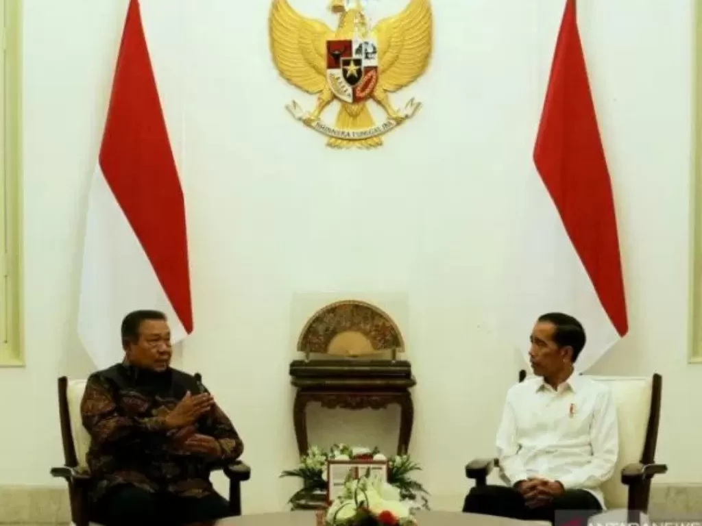 Ketua Umum Partai Demokrat, Susilo Bambang Yudhoyono dengan Presiden Joko Widodo. (Antara/Bayu Prasetyo)