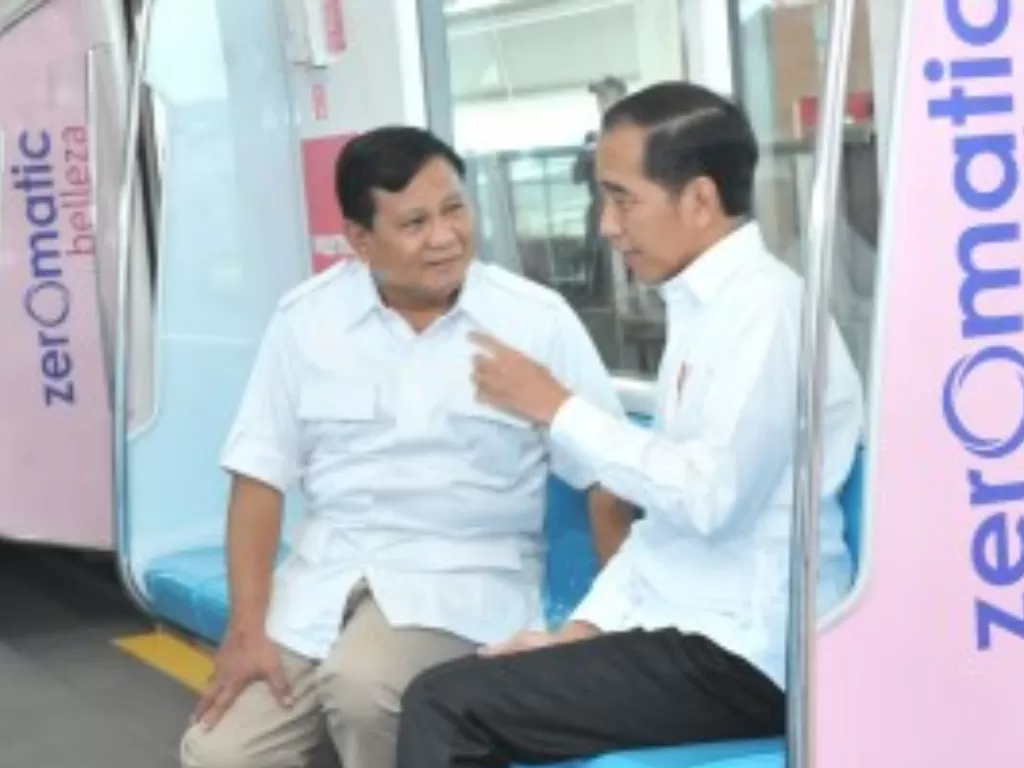 Pertemuan Jokowi - Prabowo di MRT, Juli (setkab.go.id)