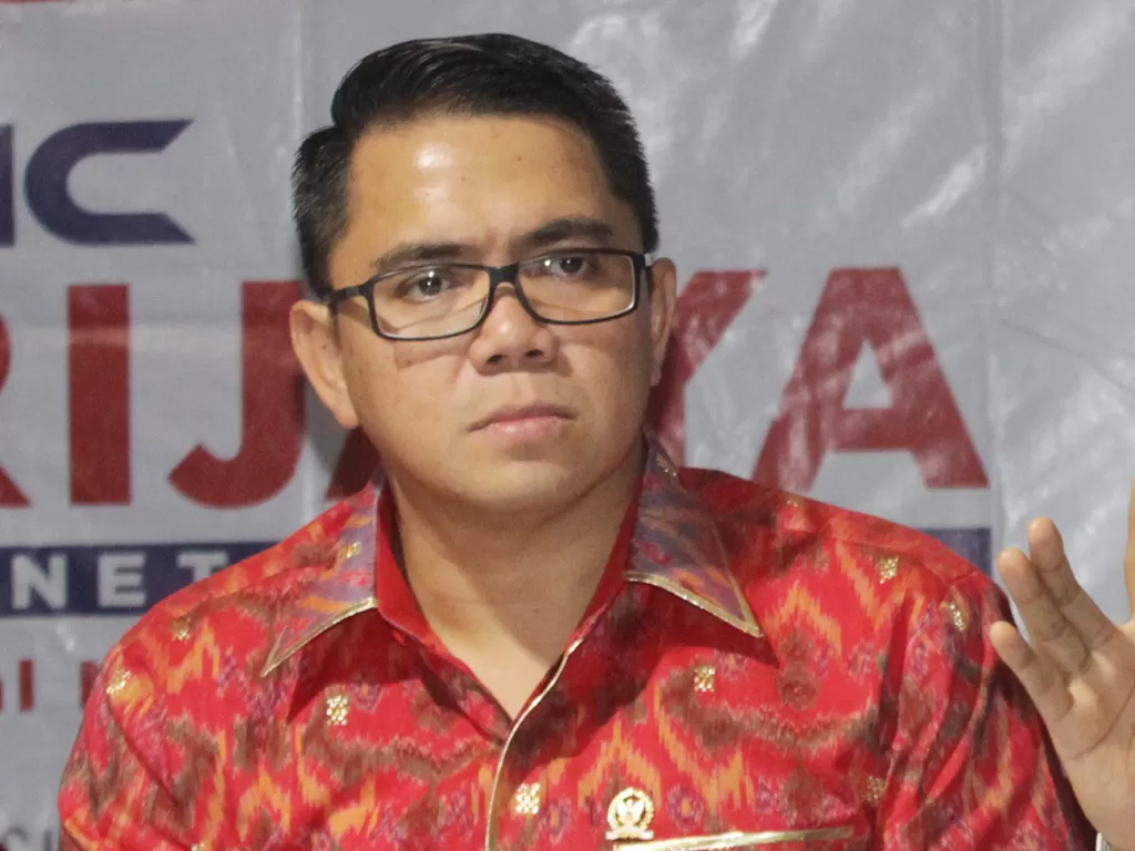 Anggota Komisi III DPR Faksi PDIP Arteria Dahlan dibongkar kebohongannya oleh KPK (Antara/Reno Esnir).