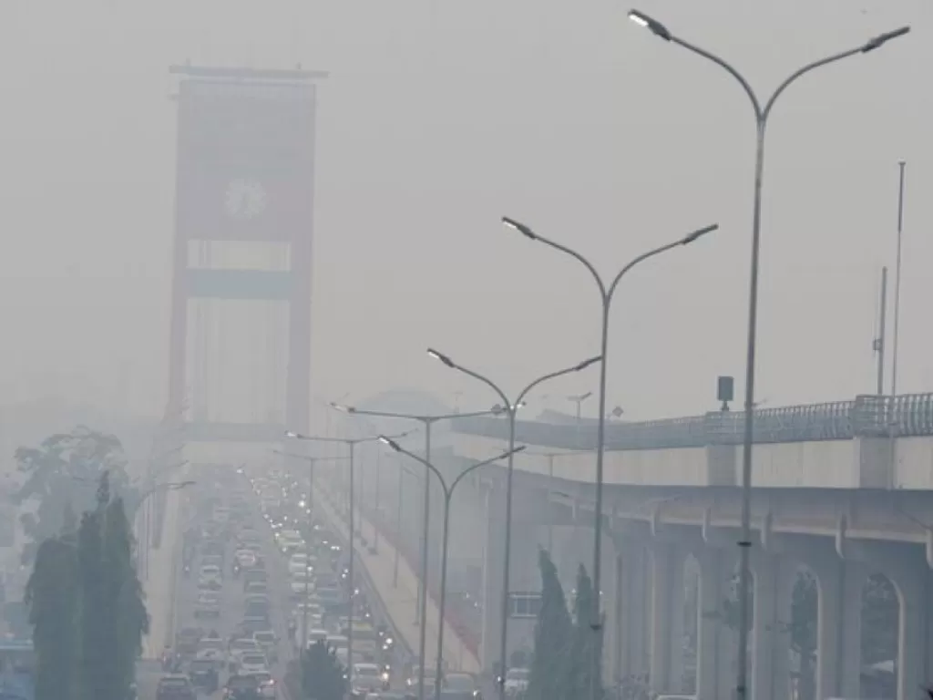 Kabut asap di Palembang, Senin (14/10). (BMKG).