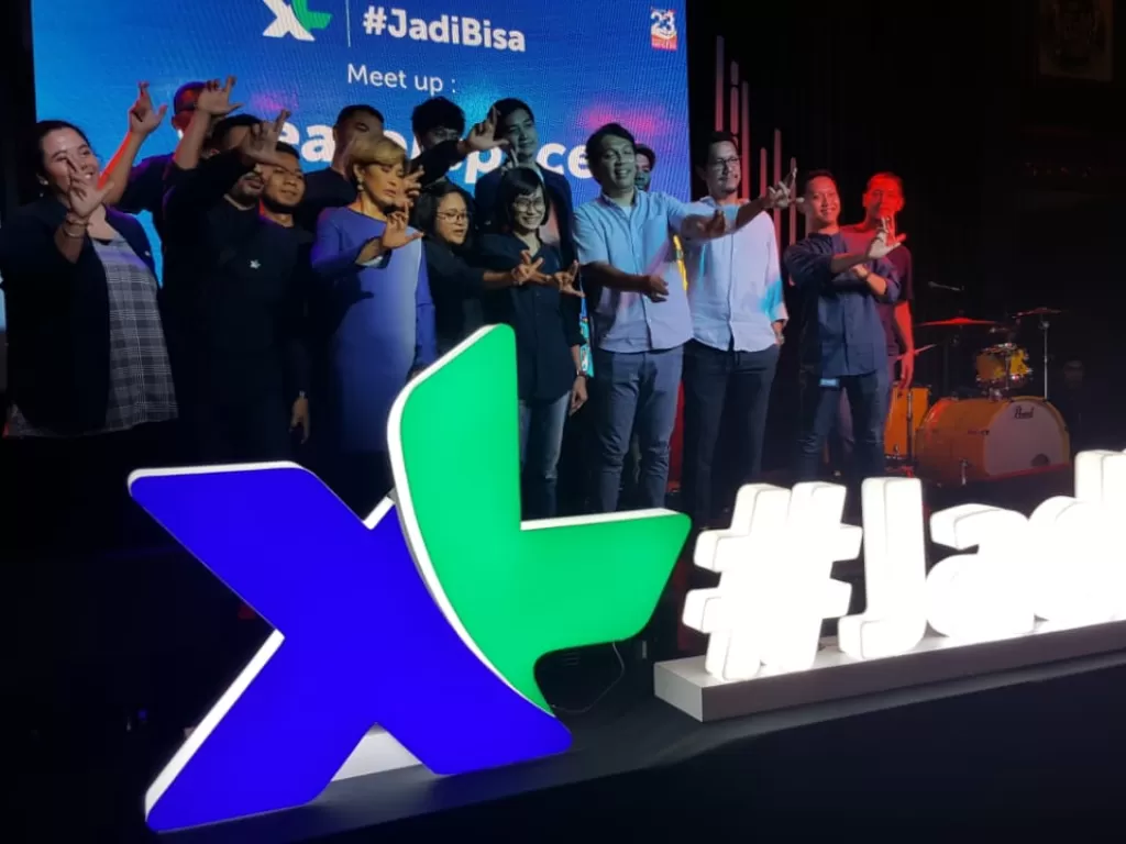 Para pengisi acara XL #JadiBisa melakukan foto bersama. (Dok.Indozone/Sigit)