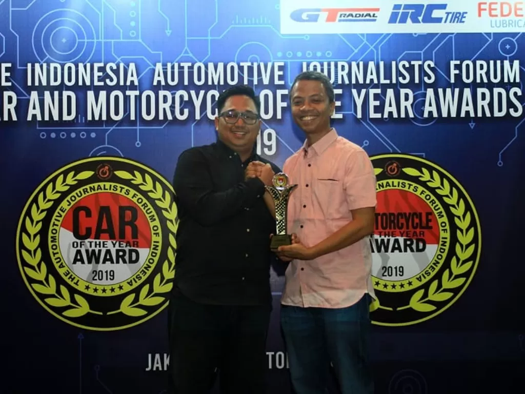 Penyerahan penghargaan Forwot Car of The Year 2019. (Indozone/Wilfridus Kolo)