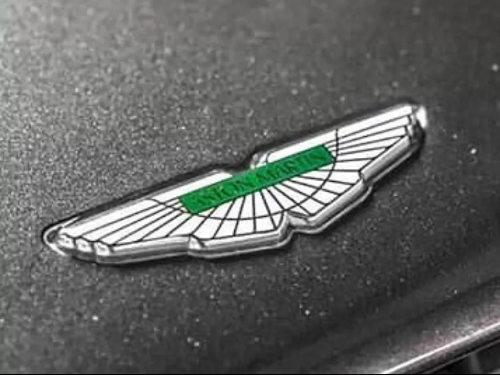 Logo Aston Martin. (Instagram/@amockuwait)
