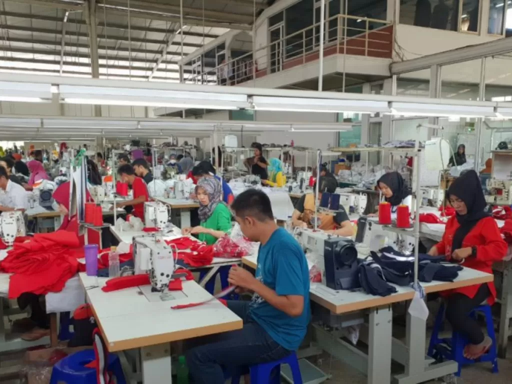 Industri tekstil dan produk tekstil lokal ketika beroperasi (dok. Biro Humas Kementerian Perdagangan).