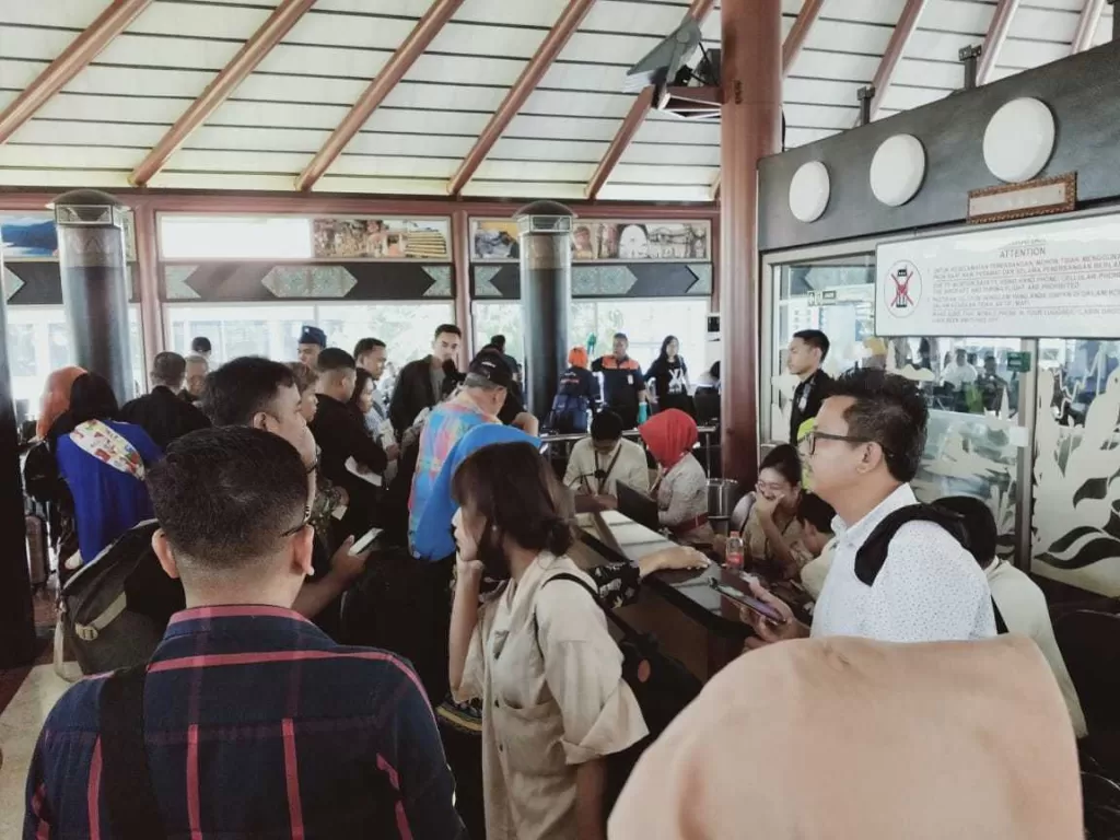 Calon penumpang Sriwijaya Air terlantar di Bandara Soekarno-Hatta, Tangerang, Banten, Kamis (7/11). (Indozone/Dok. Pribadi)