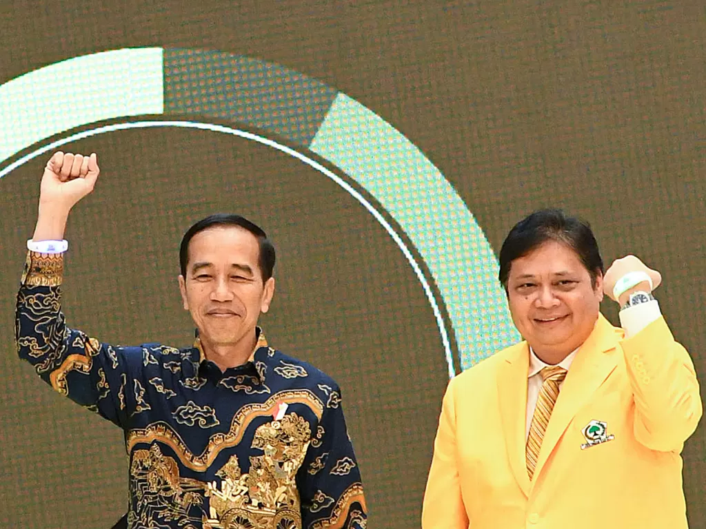 Jokowi diklaim mendukung Airlangga Hartarto jelang Munas Golkar (Antara/M Risyal Hidayat).