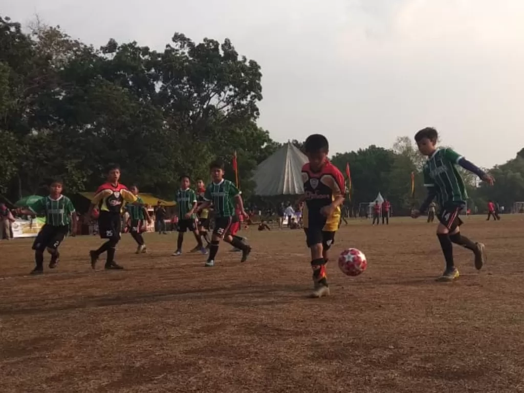 Turnamen sepak bola Tribuana Cup II U-8. (Indozone/Fauzi)