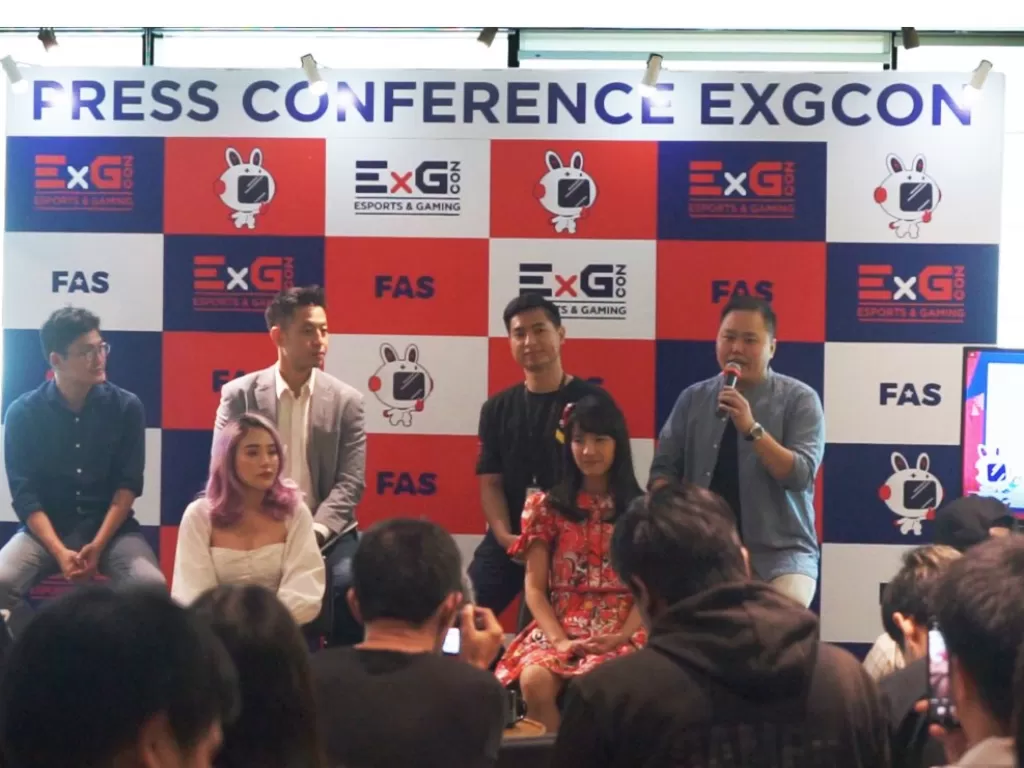 Press Conference EXGCon (Dok. FAMOUS ALLSTARS 2)