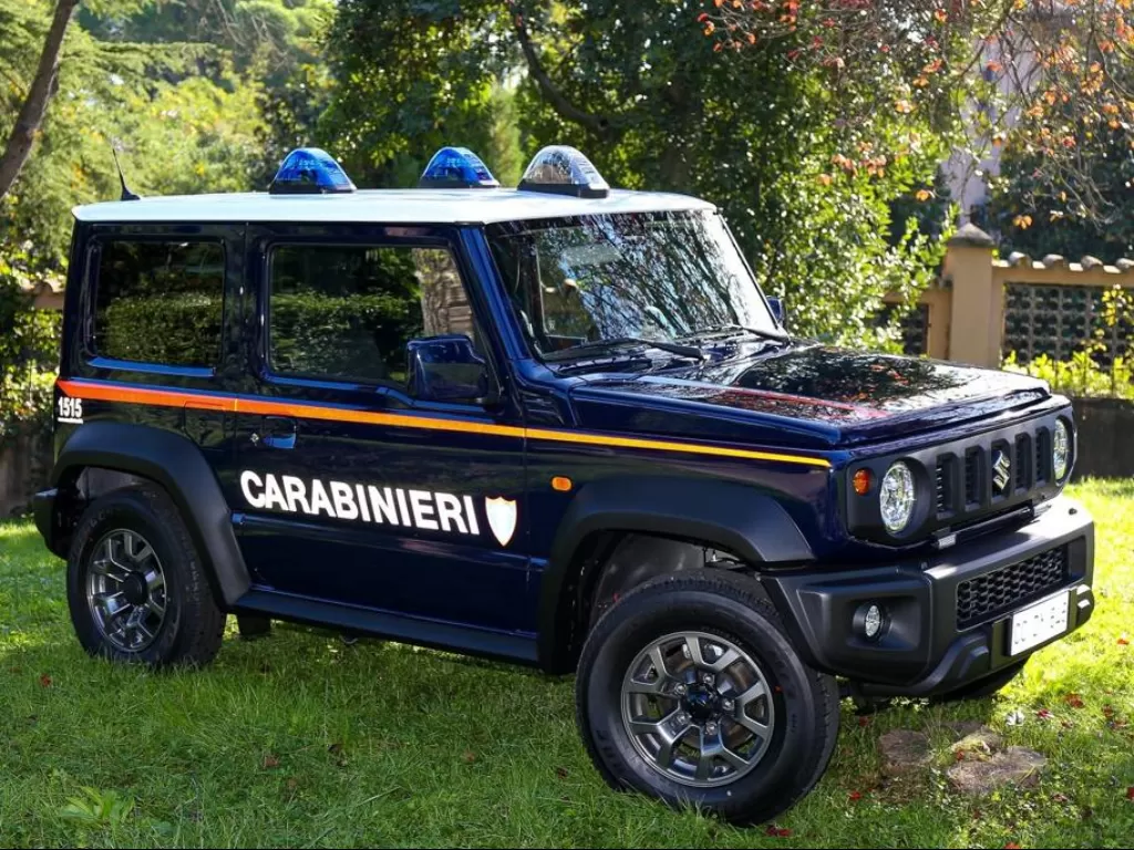 Suzuki Jimny modifikasi untuk polisi militer Italia. (Gazetta MOTORI)