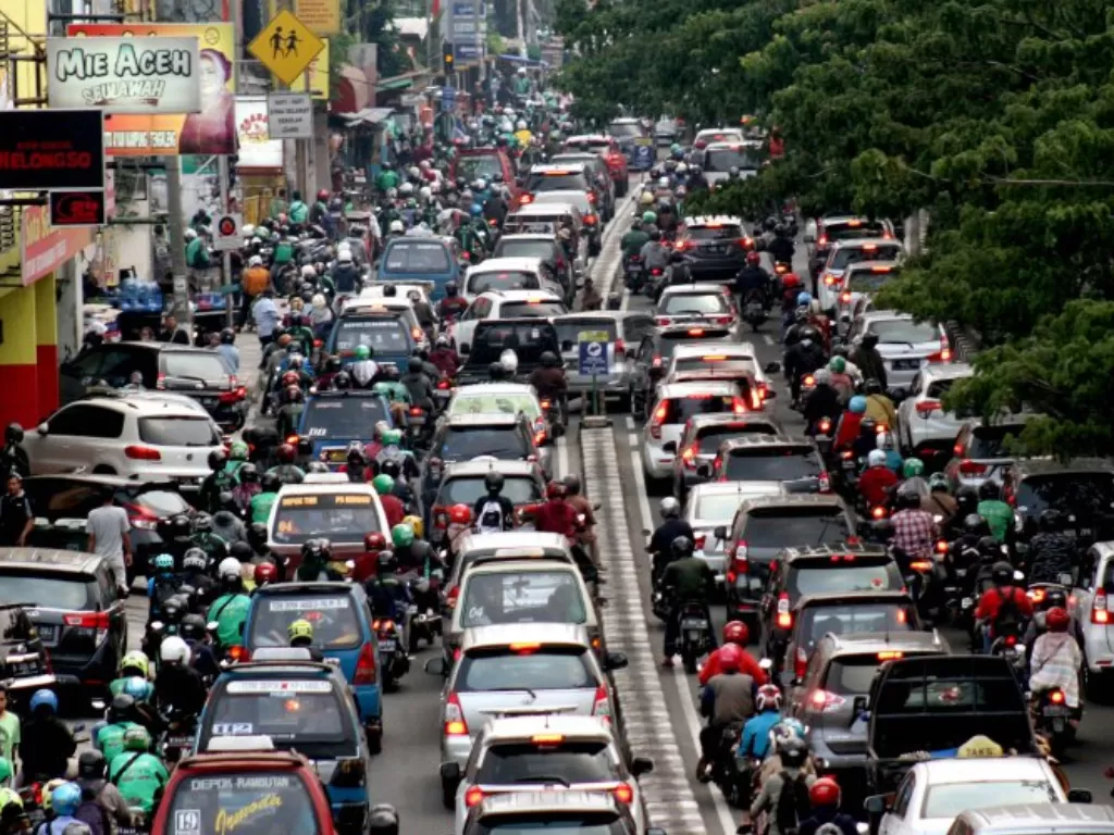 Jalan Margonda merupakan salah satu ruas jalan yang bakal mengadopsi sistem ERP (Antara/Yulius Satria Wijaya).