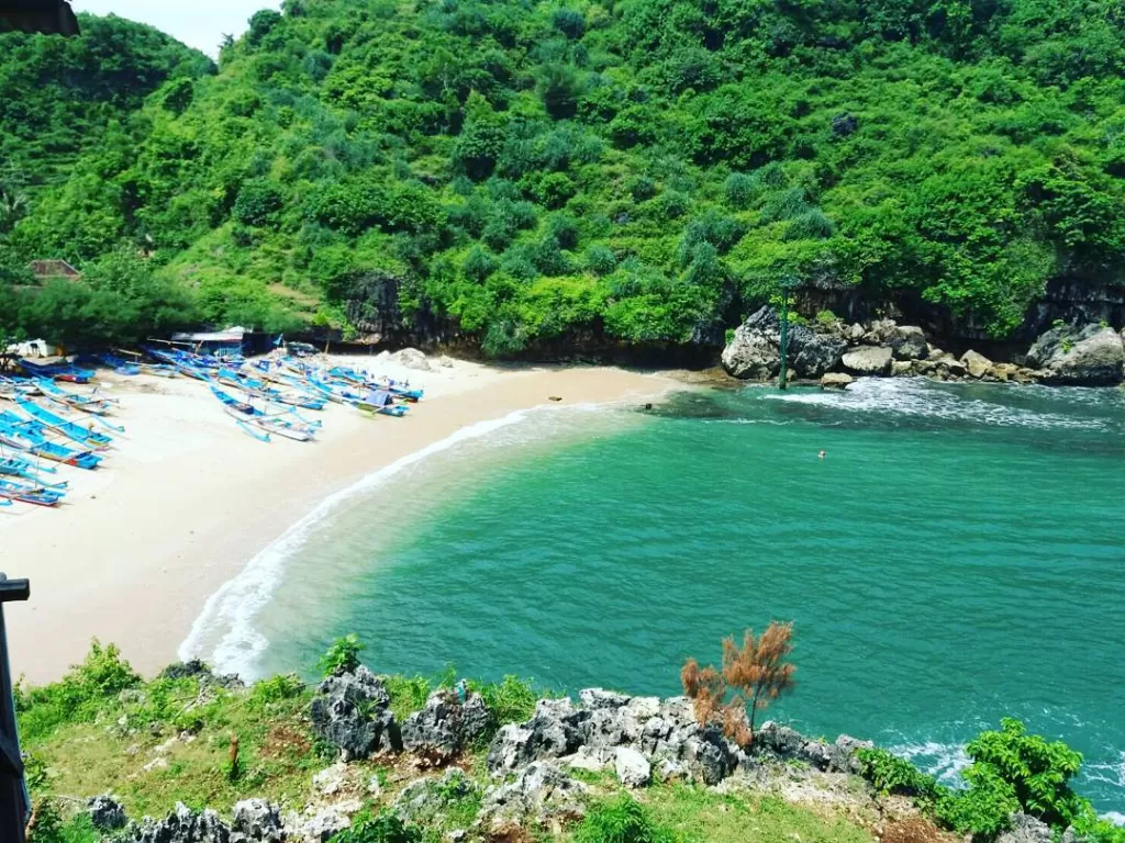 Pantai Gesing. (Instagram/@wisatapantaigesing)