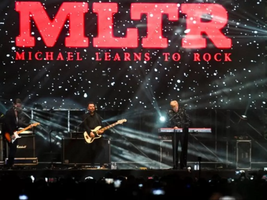 Michael Learns to Rock (MLTR) dalam acara 90's Festival di Gambir Expo, Kemayoran, Jakarta Pusat, Minggu (24/11). (Antara/Muhammad Adimaja)