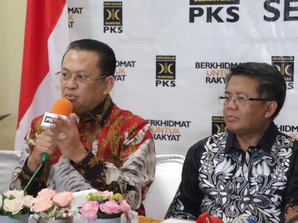 Ketua MPR Bambang Soesatyo (kiri), Presiden PKS Sohibul Iman (kanan). (Indozone/Mula akmal)