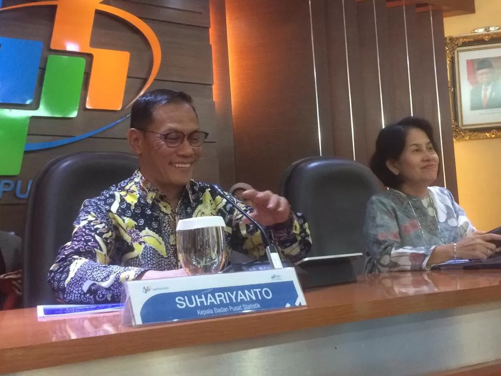 Kepala BPS Suhariyanto dalam konpers di kantor pusat BPS, Senin (2/12). (Dok. Indozone/Sigit Nugroho)