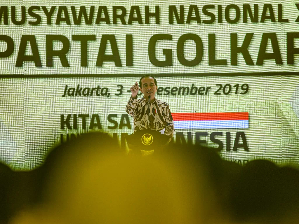 Presiden Joko Widodo memberikan sambutan pada pembukaan Musyawarah Nasional (Munas) Partai Golkar di Jakarta, Selasa (3/12/2019). (ANTARA FOTO/Muhammad Adimaja/nz).